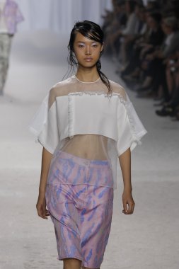 phillip lim gösteri pist model yürür