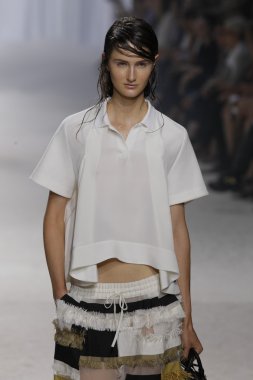 phillip lim gösteri pist model yürür