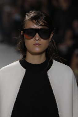 phillip lim gösteri pist model yürür