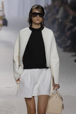 phillip lim gösteri pist model yürür
