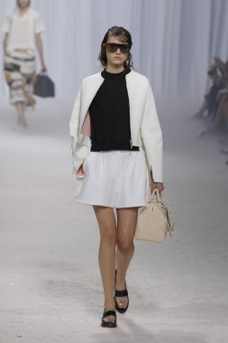 phillip lim gösteri pist model yürür