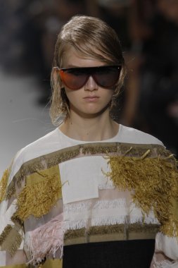 phillip lim gösteri pist model yürür