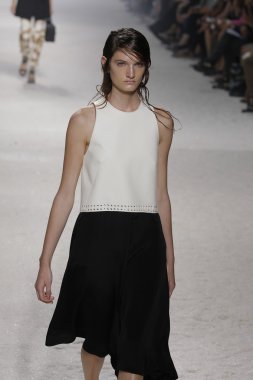 phillip lim gösteri pist model yürür