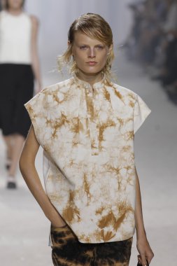 phillip lim gösteri pist model yürür