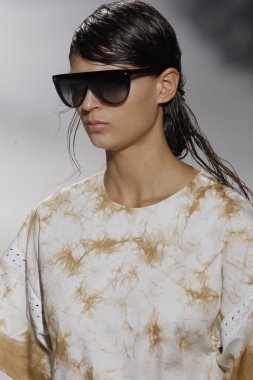 phillip lim gösteri pist model yürür