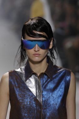 phillip lim gösteri pist model yürür