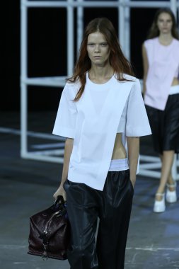 alexander wang Show'da model
