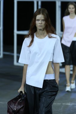 alexander wang Show'da model