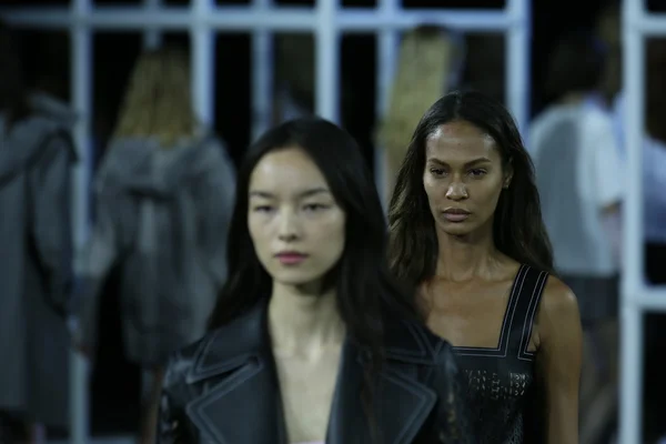 Models walk runway finale at Alexander Wang show — Stok fotoğraf