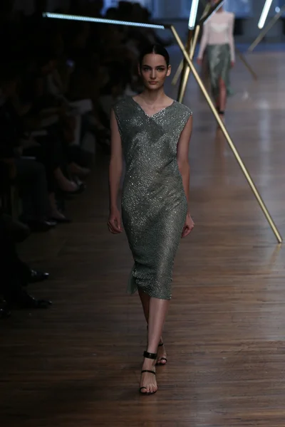 Jason wu Show'da pist model yürür — Stok fotoğraf