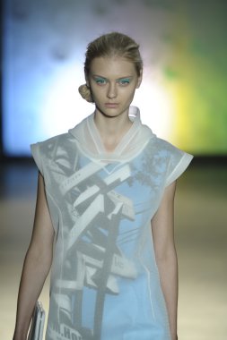 model mm6 maison martin margiela, show