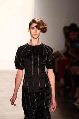 alexandre herchcovitch Show'da model yürür
