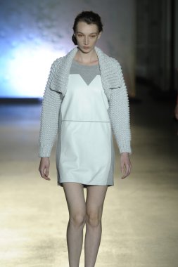 model mm6 maison martin margiela, show