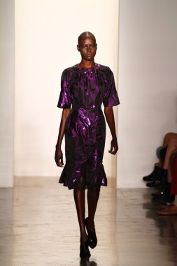 alexandre herchcovitch Show'da model yürür