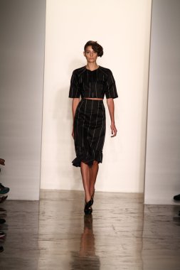 alexandre herchcovitch Show'da model yürür