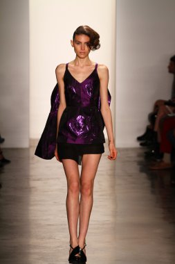 alexandre herchcovitch Show'da model yürür