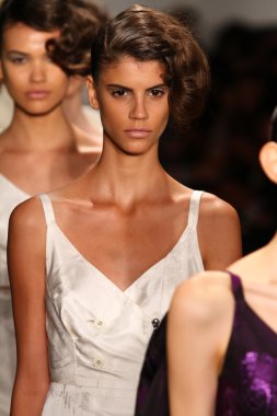 alexandre herchcovitch Show'da modelleri yürümek