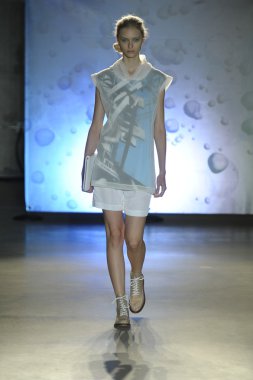 model mm6 maison martin margiela, show