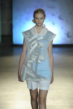 model mm6 maison martin margiela, show