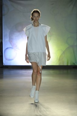 model mm6 maison martin margiela, show