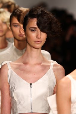 alexandre herchcovitch Show'da modelleri yürümek