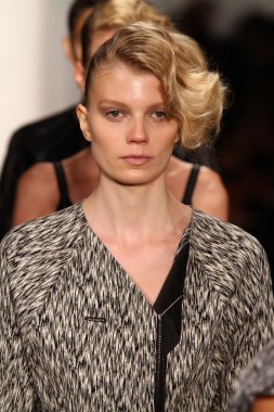 alexandre herchcovitch Show'da modelleri yürümek