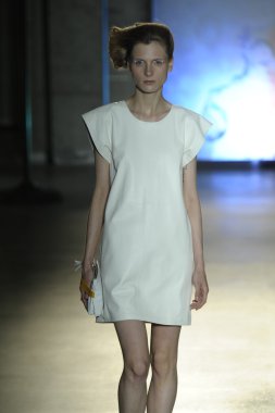 model mm6 maison martin margiela, show