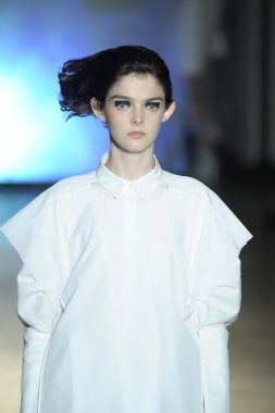 model mm6 maison martin margiela, show