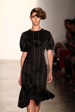 alexandre herchcovitch Show'da model yürür