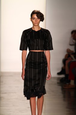 alexandre herchcovitch Show'da model yürür
