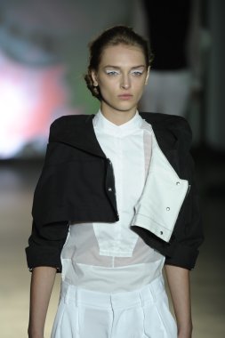 model mm6 maison martin margiela, show
