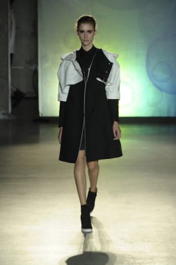 model mm6 maison martin margiela, show