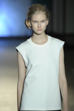 model mm6 maison martin margiela, show