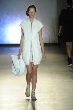 model mm6 maison martin margiela, show