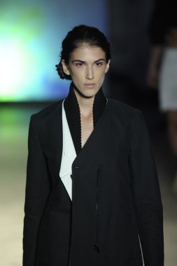 model mm6 maison martin margiela, show