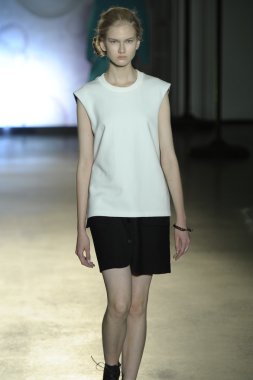 model mm6 maison martin margiela, show