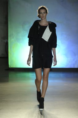 model mm6 maison martin margiela, show