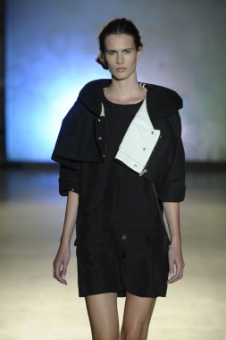 model mm6 maison martin margiela, show