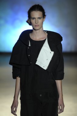 model mm6 maison martin margiela, show