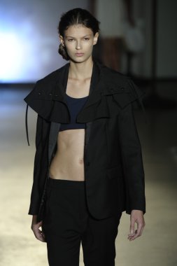 model mm6 maison martin margiela, show