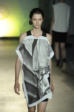 model mm6 maison martin margiela, show