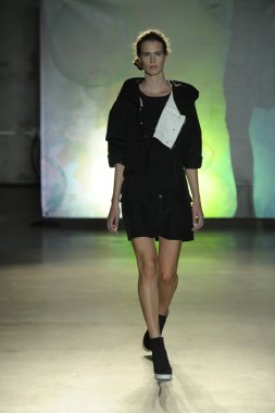 model mm6 maison martin margiela, show