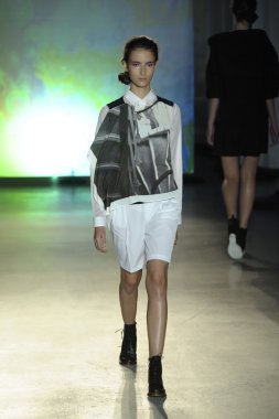 model mm6 maison martin margiela, show