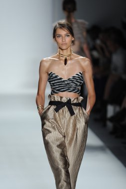 zimmermann defile, model