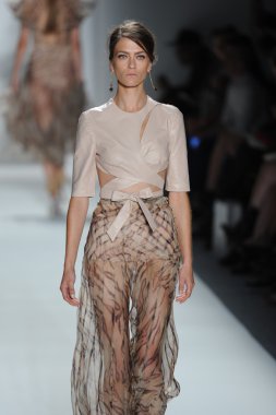 zimmermann defile, model