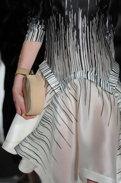 Close-up model's clutch at Zimmermann show — Stock Photo, Image