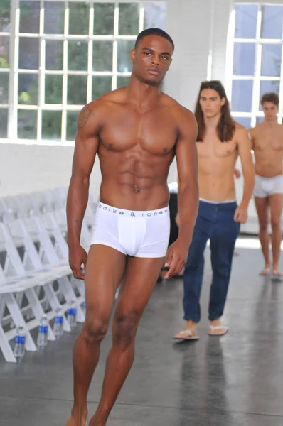 Male models during rehearsal before Parke & Ronen show — Stock Photo, Image