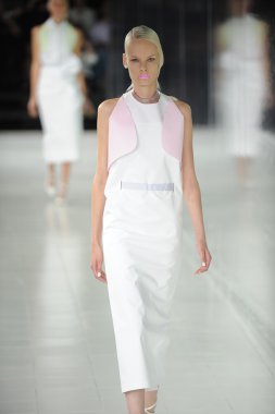prabal gurung defile, model