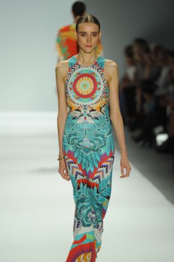 mara, model hoffman defile