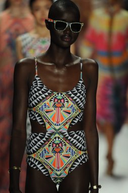 mara modellerini hoffman defile